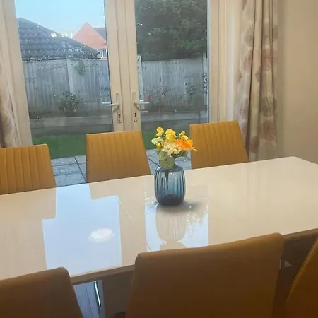 Gorgeous 4 Bed Detached House